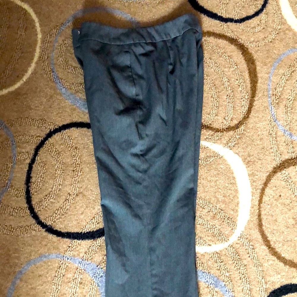 Dockers Women size 6 Gray Dress slacks